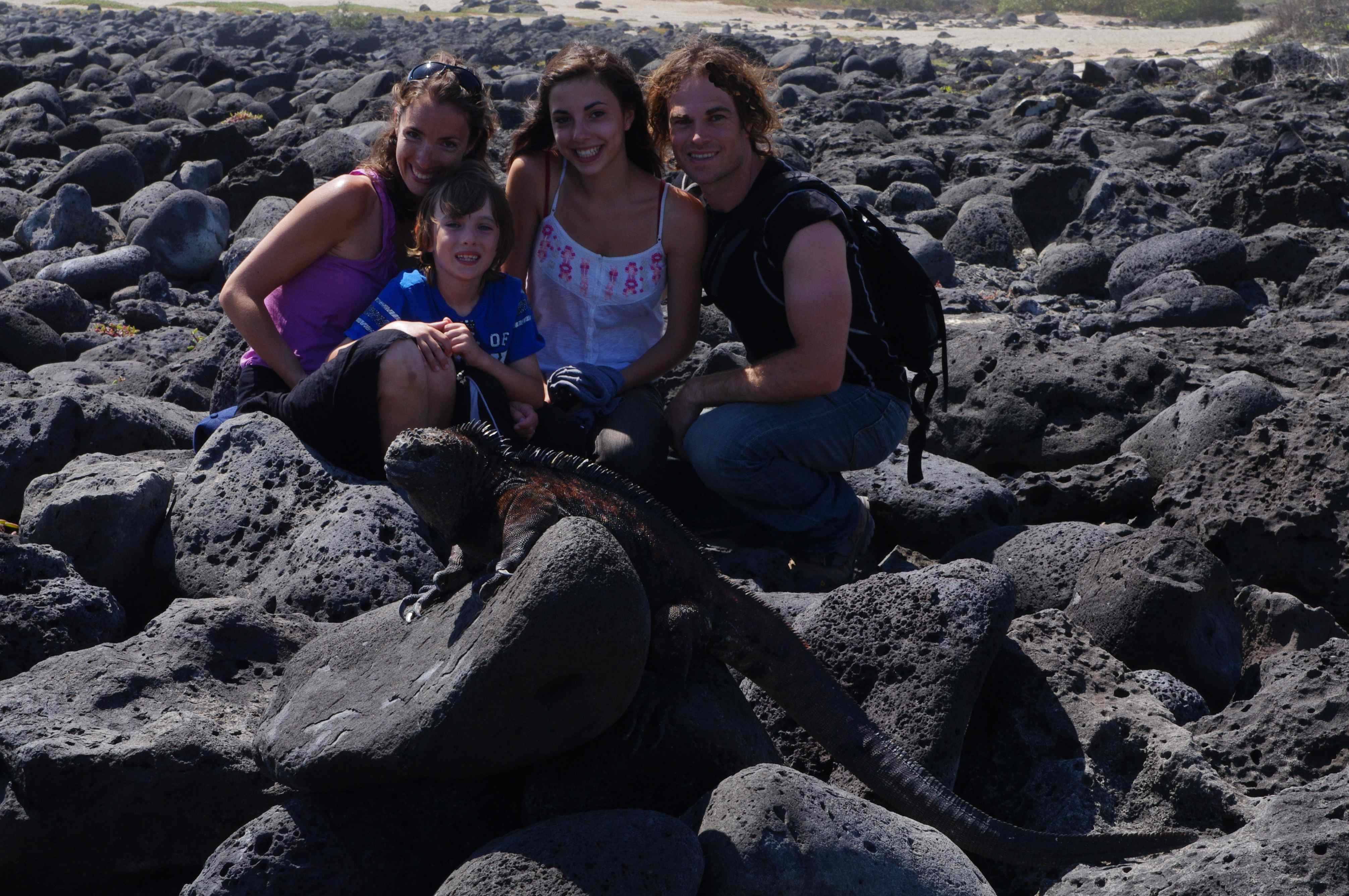 famille et iguane